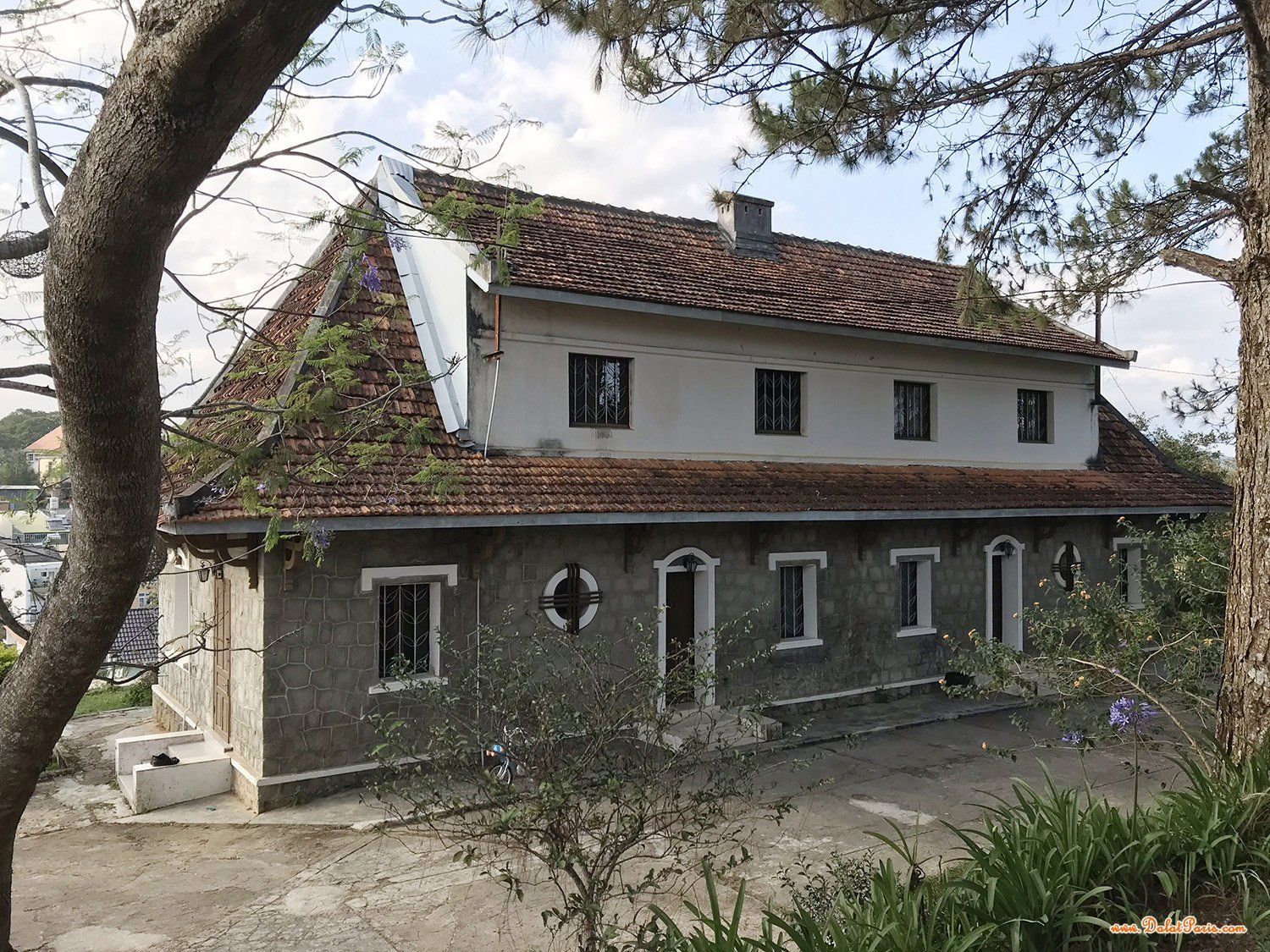 Đất nền Liên kế Phố Mặt Tiền Đường An Dương Vương, ngay trung tâm TP, gần Khu Hòa Bình, cách Hồ Xuân Hương 2km, văn phòng công ty, kinh doanh đa ngành nghề, giá tốt đầu tư chỉ 11tỷ