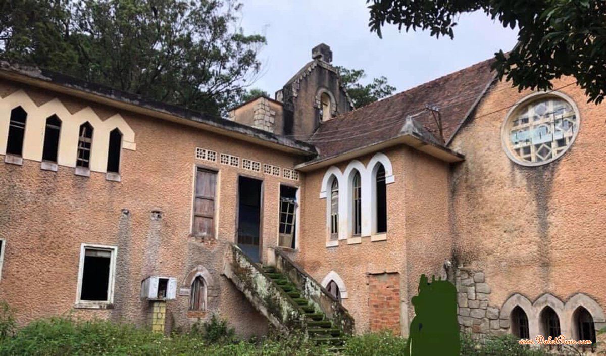 Đất nền Biệt thự ngoại ô TP. Đà Lạt, view đồi thông, gần UBND Xuân Thọ, xung quanh nhiều điểm du lịch, thích hợp an cư nghỉ dưỡng, giá tốt đầu tư chỉ 5.2tỷ