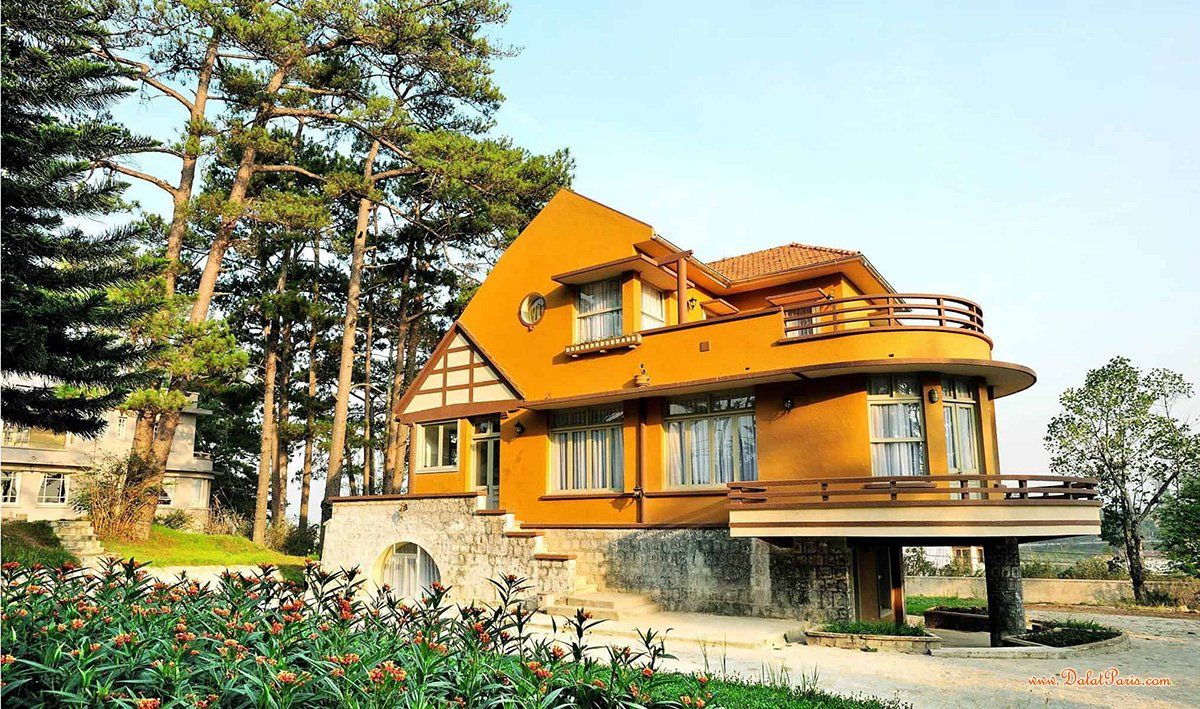 Đất nền Biệt thự 2 mặt tiền, diện tích 200m2, gần hồ Than Thở, ô tô tận nơi, phù hợp an cư / đầu tư, giá chốt 7.3 tỷ