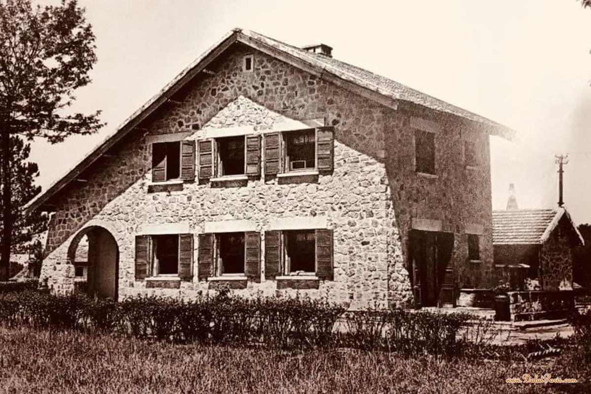 Đất liên kế KQH An Sơn, DT 97m2 cách Hồ Xuân Hương khoản 3km, gần dinh 3, đường nhưạ 9m. Thích hơp an cư, đầu tư. Giá 7.2 tỷ