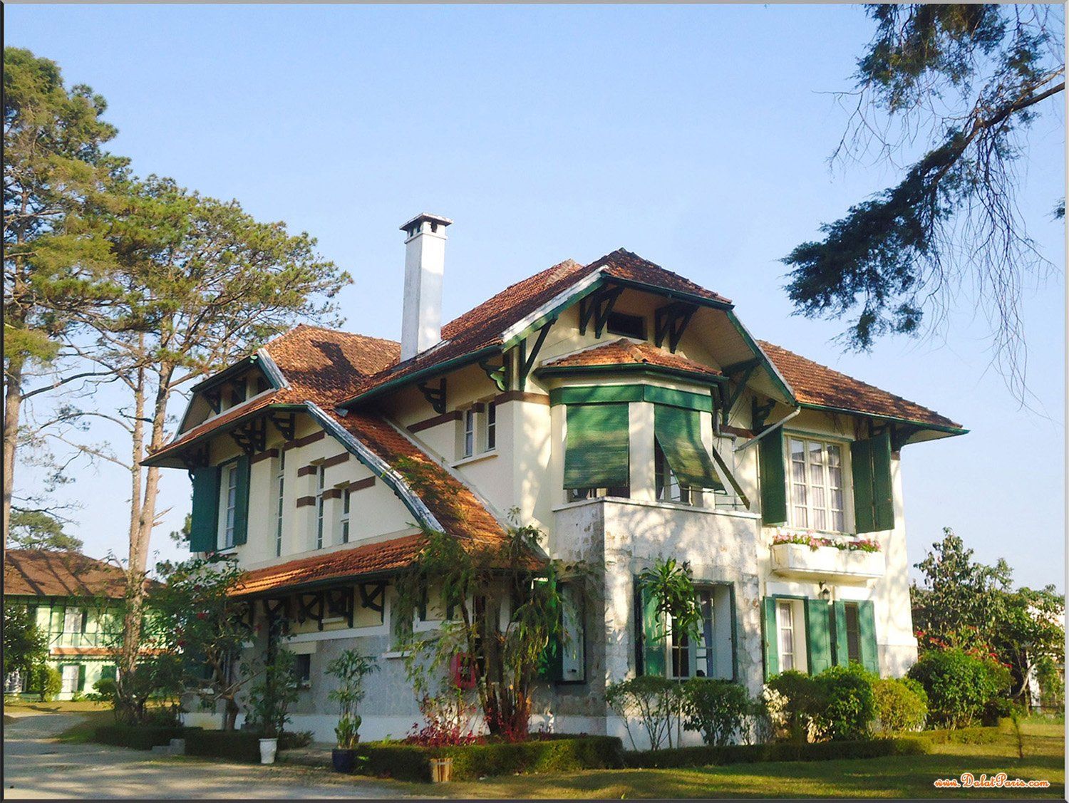 Biệt thự 2 mặt tiền Khởi Nghĩa Bắc Sơn, DT 1174.2m2, gần dinh 1,2,3. Khu biệt thự cổ Cadasa. View thông đẹp. Đường ô tô. Khu biệt thự sang trọng. Giá 55 tỷ