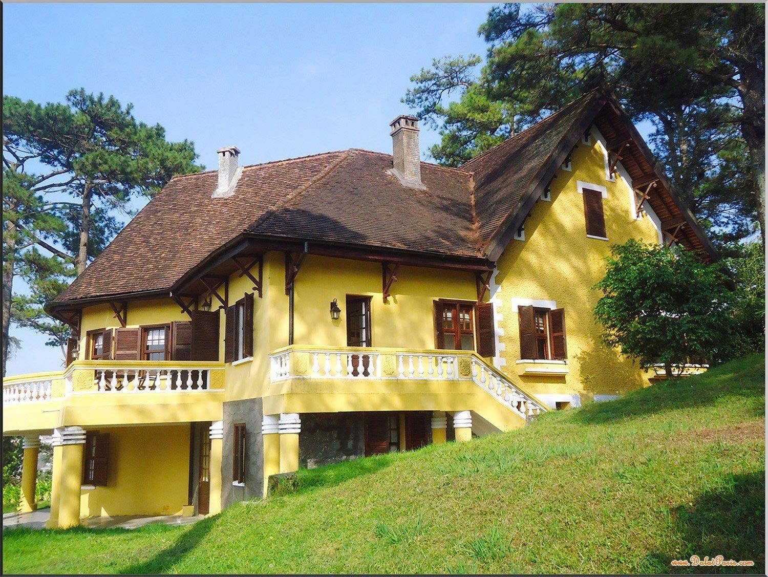 Đất biệt thự đường Măng Lin, p7, Đà Lạt. Diện tích: 210.17m2 full thổ cư. Cách Hồ Xuân Hương khoản 10km. Gần Cafe Mây Lang Thang. Giá 4.5 tỷ